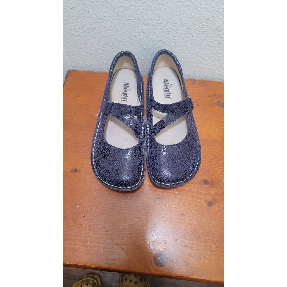 Alegria Women's Glittery Navy Flats